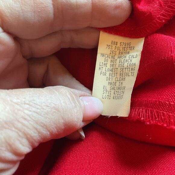 Requirements Red Long Sleeve Blazer W/Pockets and Zipper Plus 16 - Picture 5 of 6